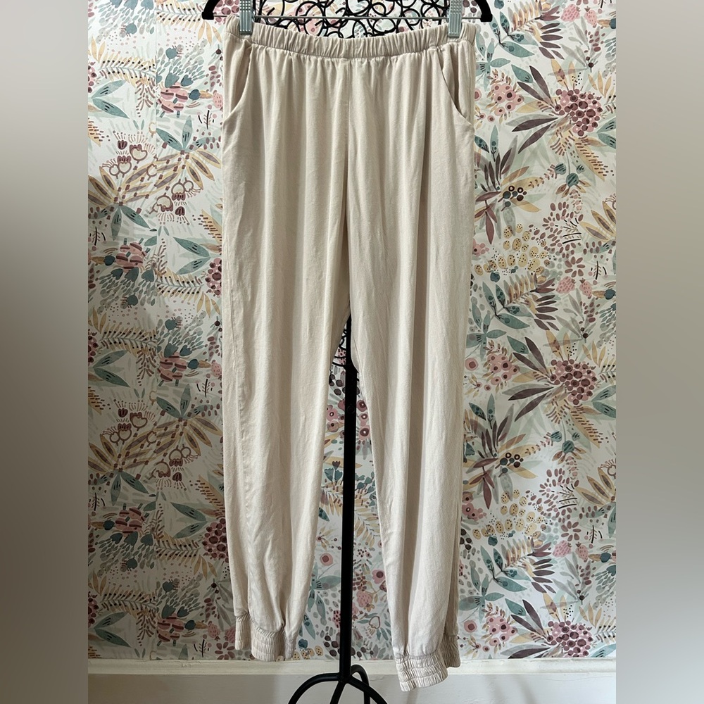 Natalie Busby Lightweight Slim Tencel Viscose Joggers Size Medium Light Cream